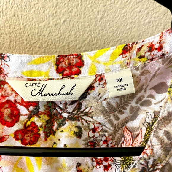 Floral Blouse - Picture 2 of 2